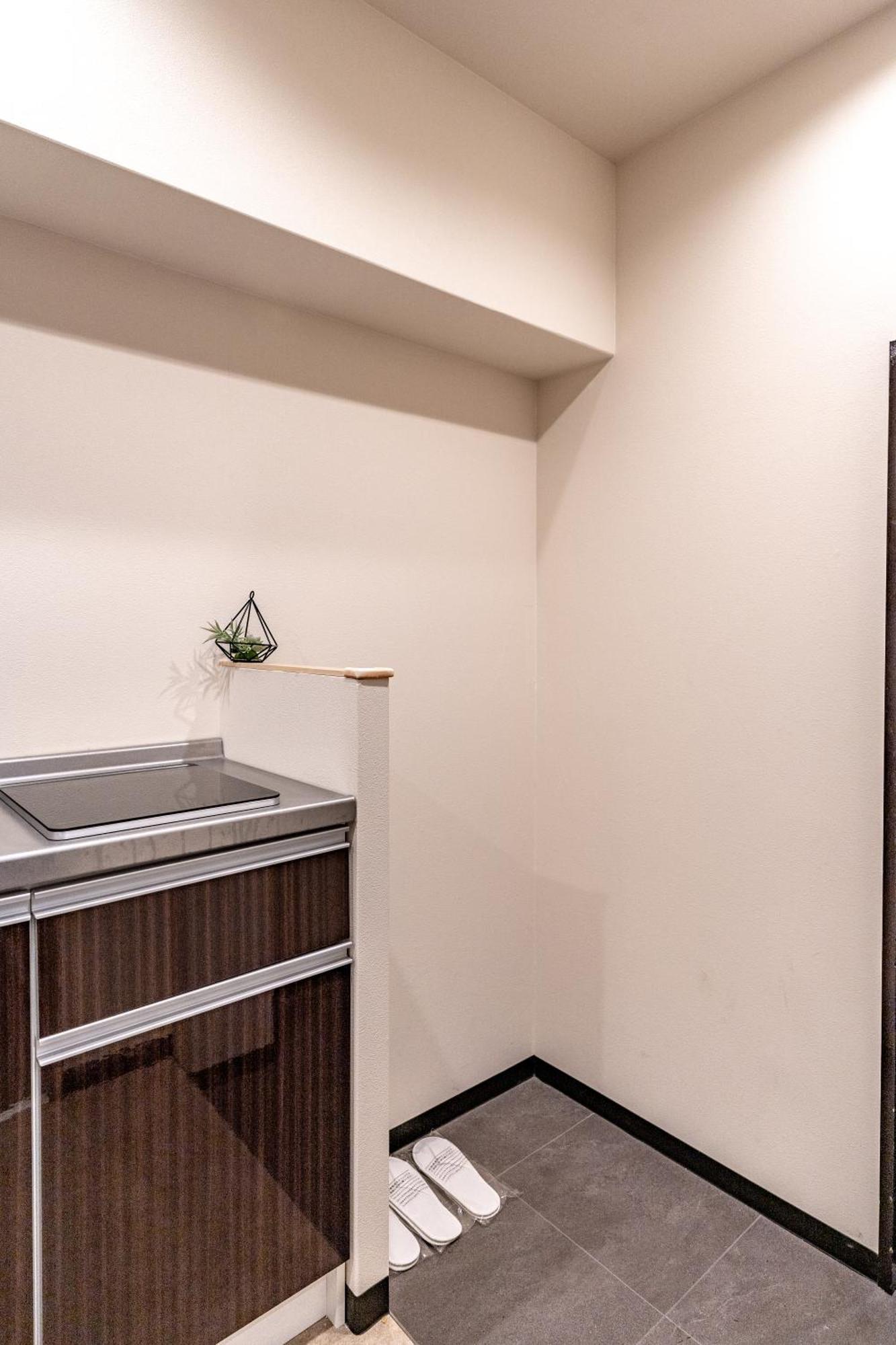 Lite House Shinsaibashi IV Hotell Osaka Exteriör bild